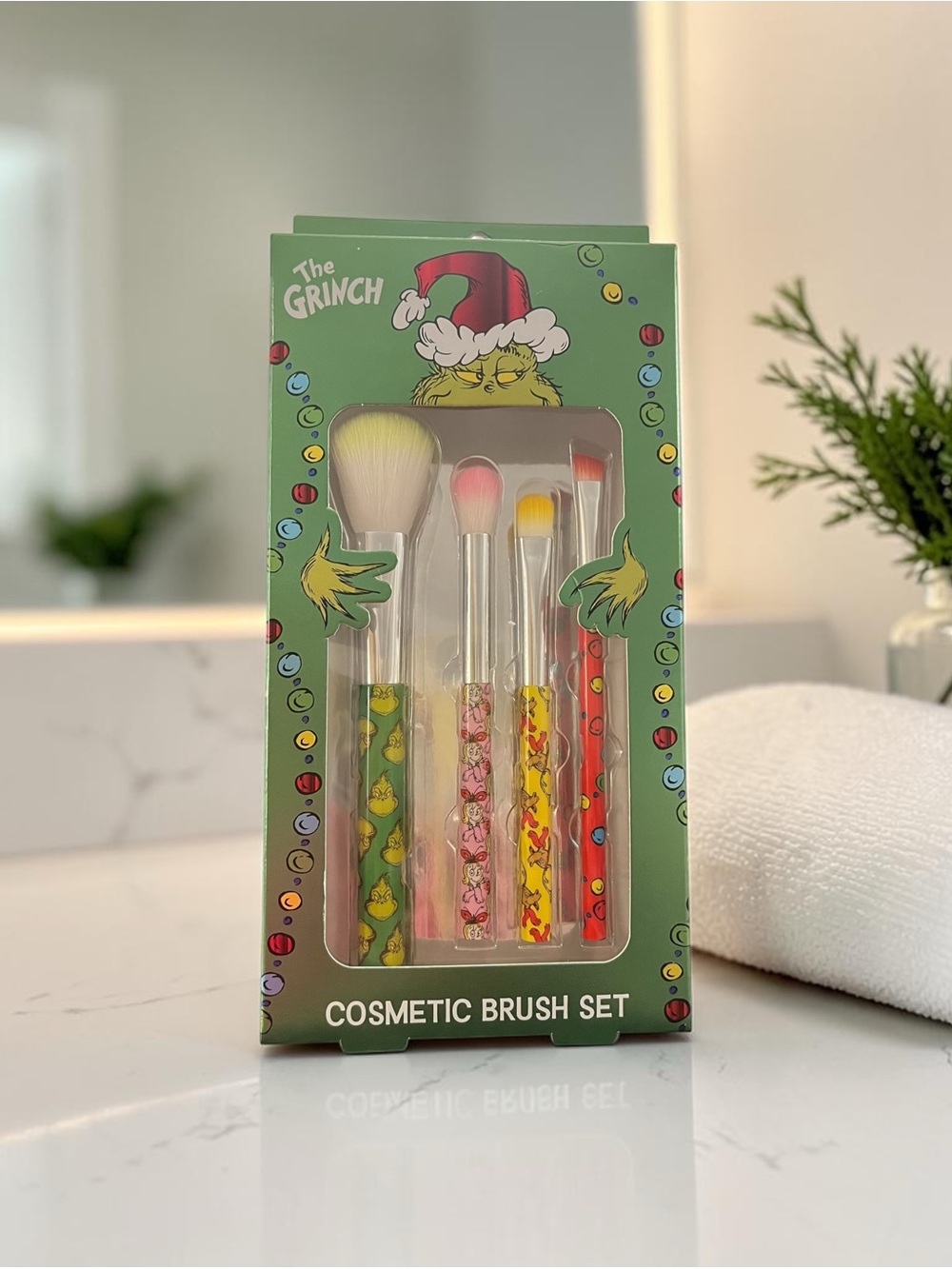 Grinch Holiday Makeup Brushes